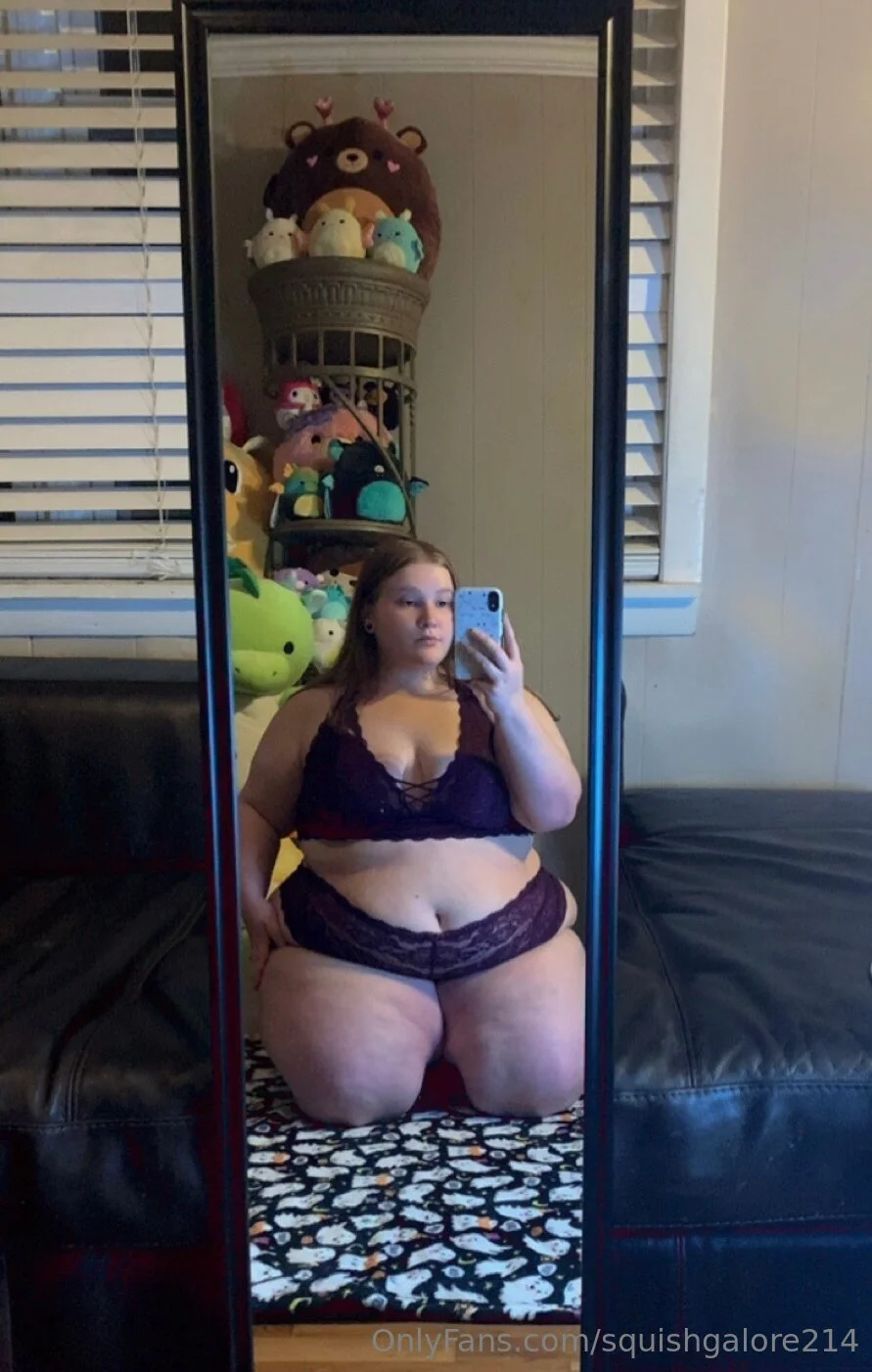 ✨🖤squishgalore🖤✨