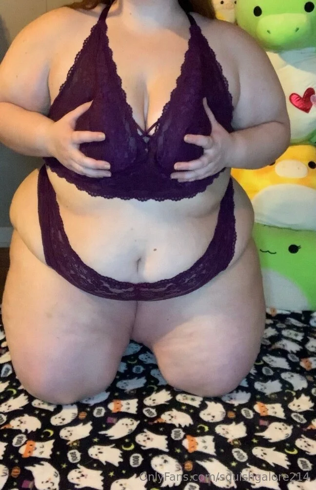 ✨🖤squishgalore🖤✨