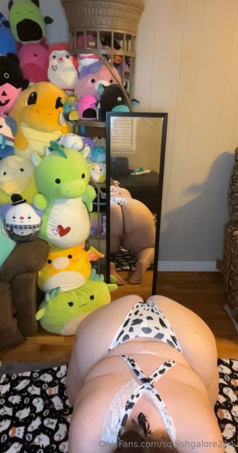 ✨🖤squishgalore🖤✨